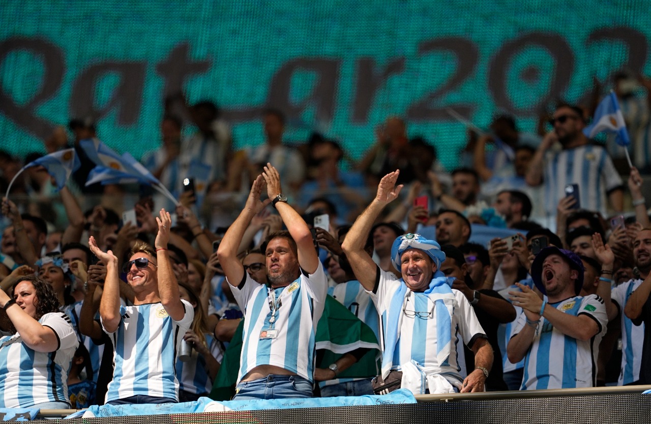 أجواء جماهيرية رائعة في فوز السعودية التاريخي على الأرجنتين بكأس العالم 2022
