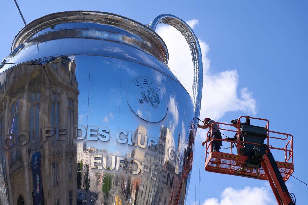 باريس تتزين لاستقبال نهائي دوري أبطال أوروبا