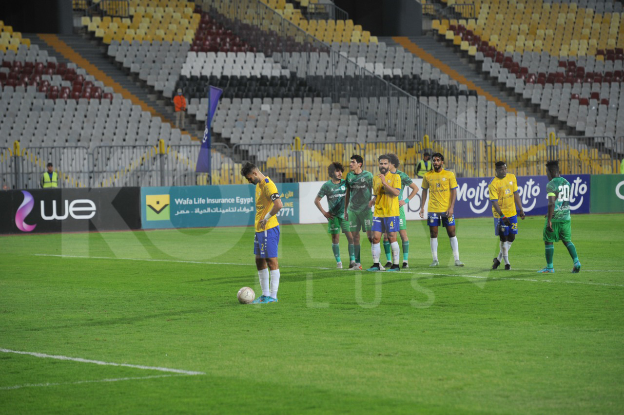 الإسماعيلي يُسقط المصري بثلاثية في أولى مباريات حمزة الجمل مع الدراويش