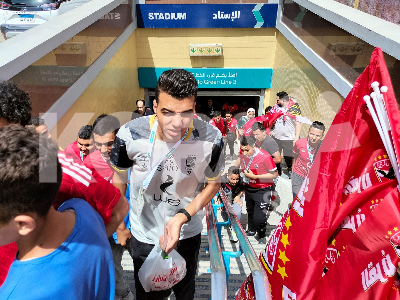 جماهير الأهلي من مترو الأنفاق إلى ستاد القاهرة لمؤازرة الفريق قبل مواجهة الوداد