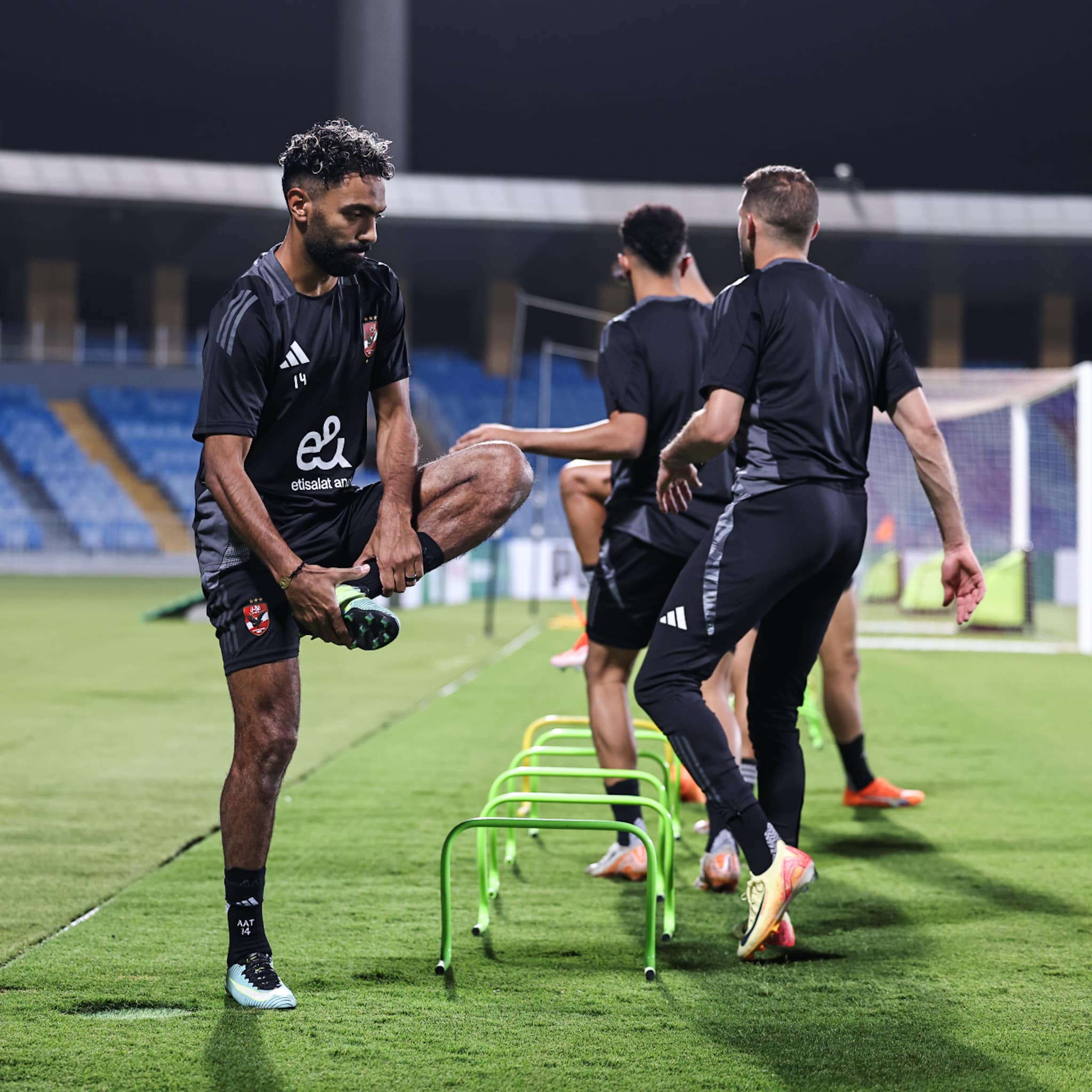 كواليس المران الأخير لـ الأهلي قبل مواجهة الزمالك في السوبر الأفريقي