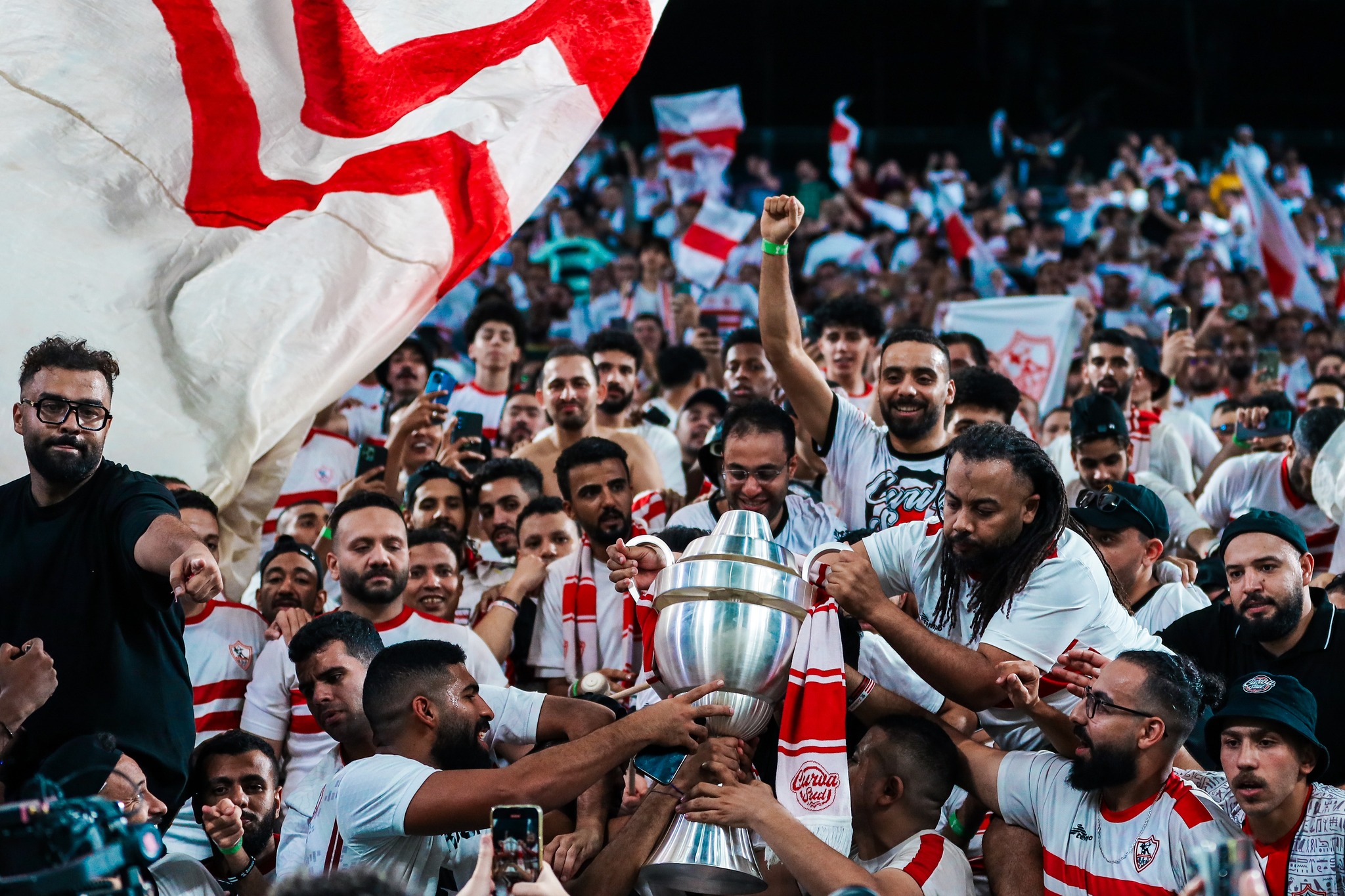 تتويج الزمالك بالسوبر الأفريقي