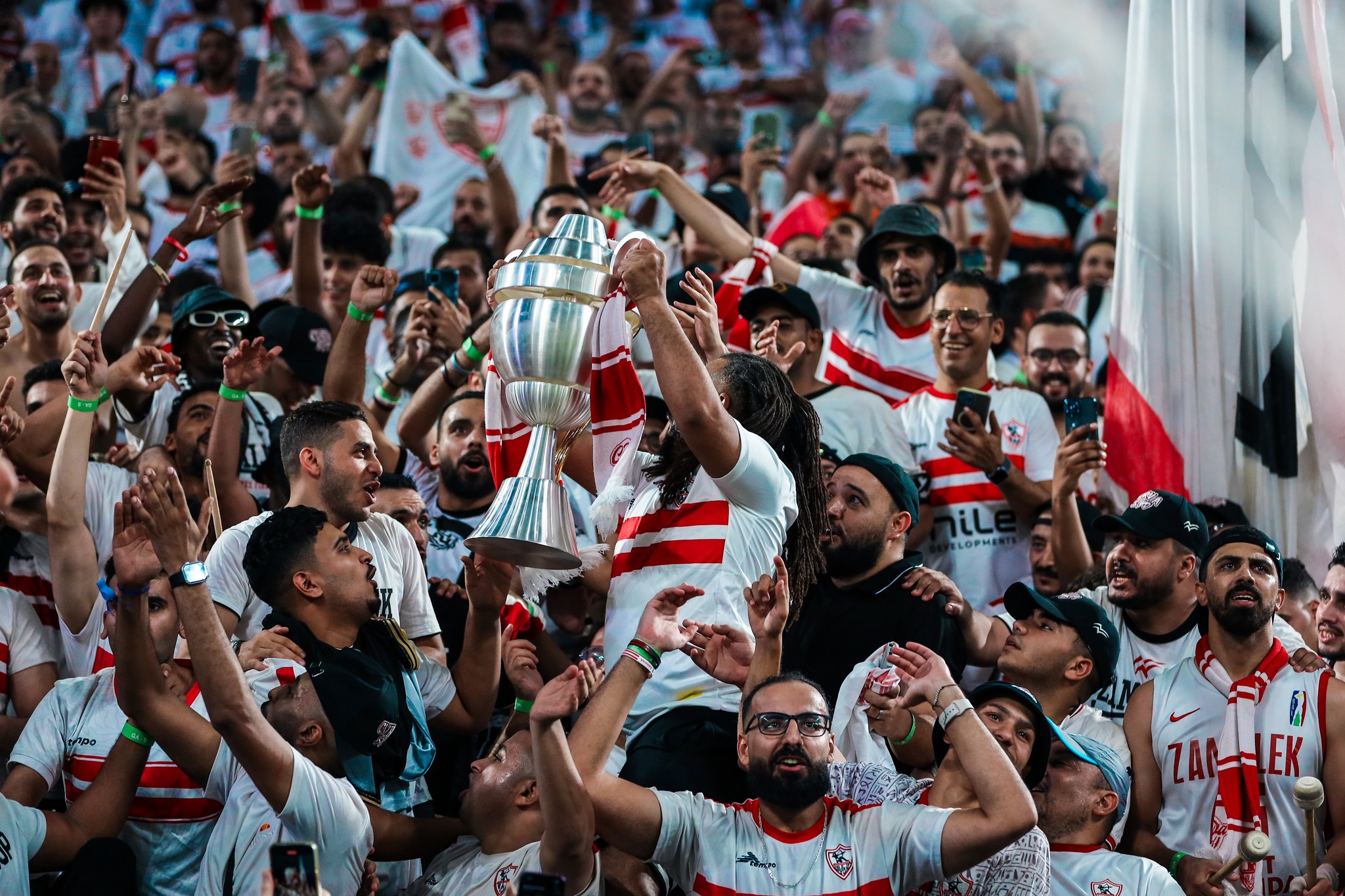 تتويج الزمالك بالسوبر الأفريقي