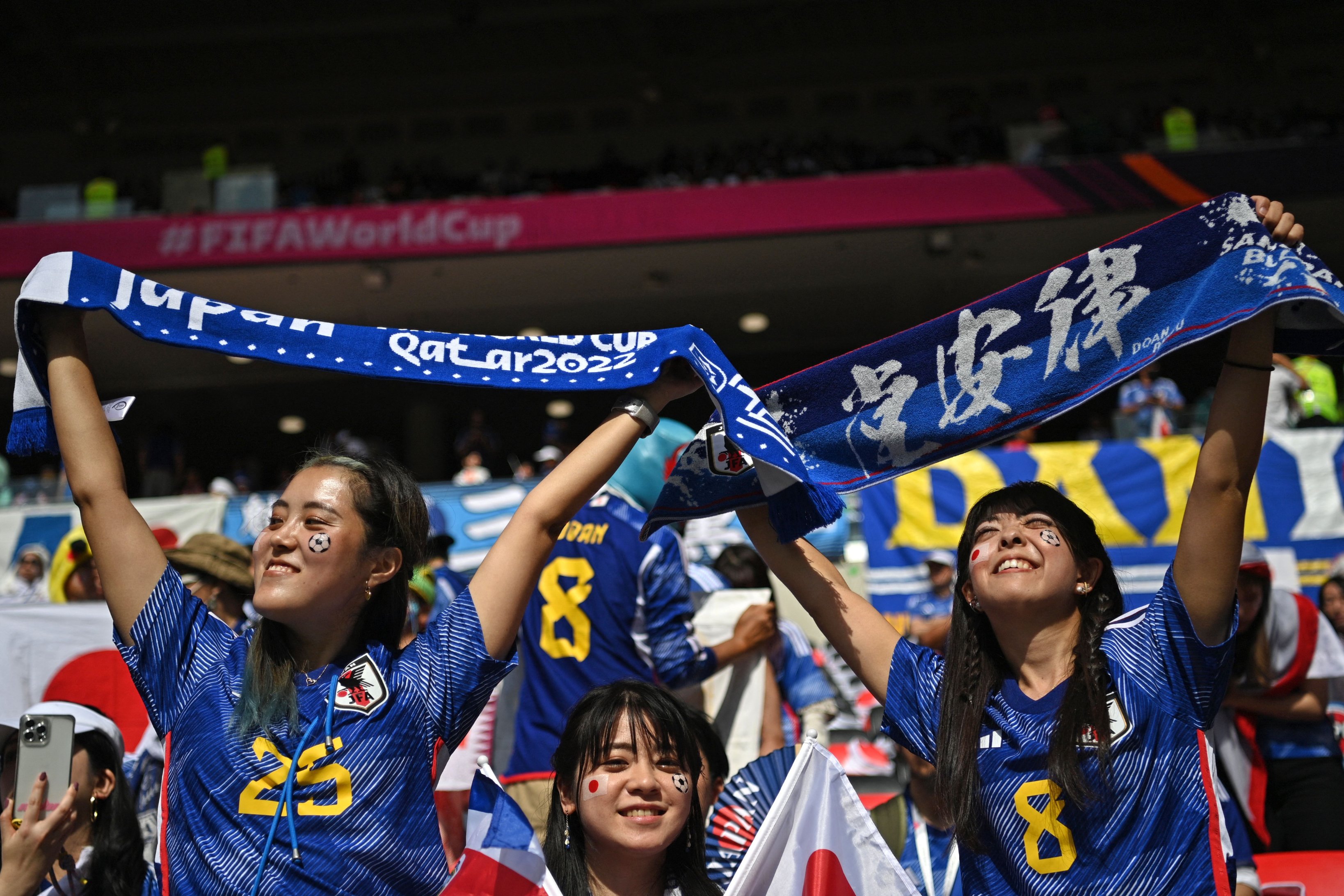 أجواء جماهيرية مميزة بمباراة اليابان ضد كوستاريكا في كأس العالم 2022