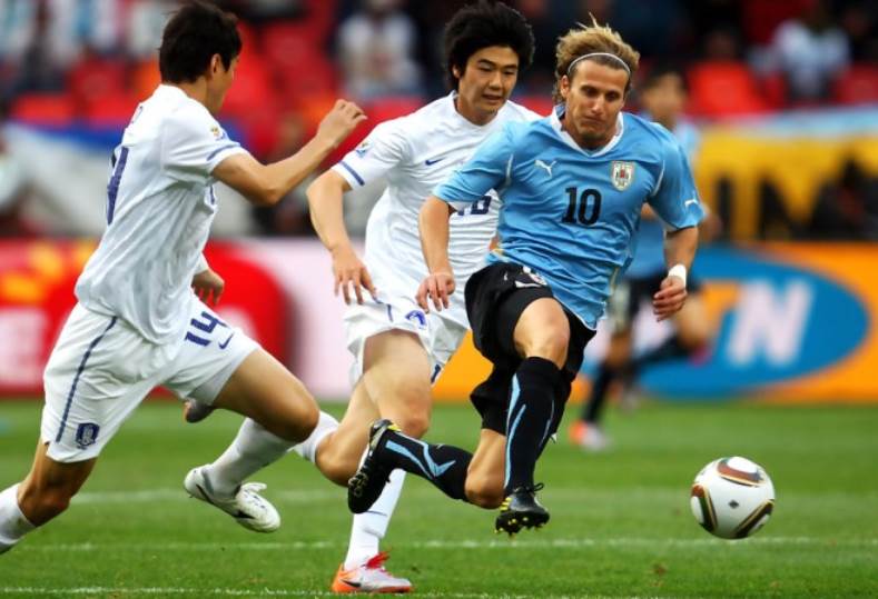 مباراة أوروجواي وكوريا الجنوبية 