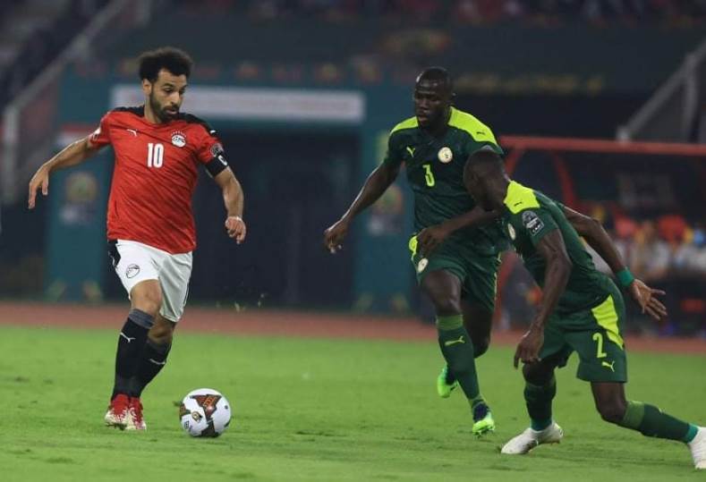 معلقي مباراة مصر والسنغال