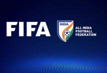 شعار الفيفا والاتحاد الهندي لكرة القدم