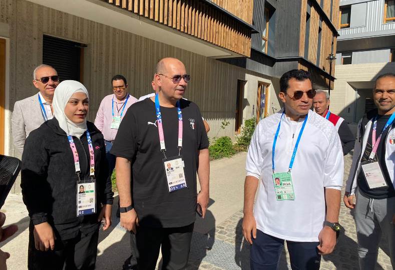 ياسر إدريس مع وزير الشباب والرياضة