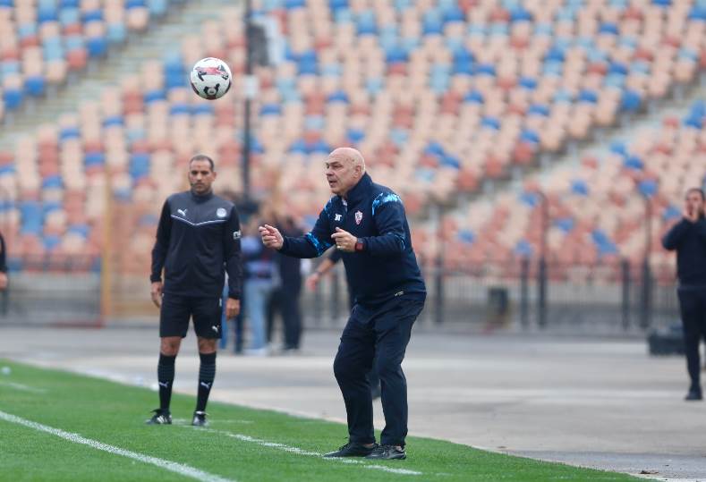 الصالح سبورت : جروس يحفز لاعبي الزمالك قبل لقاء إنيمبا بالكونفدرالية