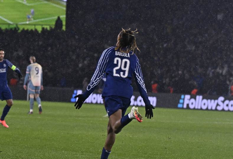 الصالح سبورت : باريس سان جيرمان يقلب الطاولة على مانشستر سيتي ويفوز برباعية في دوري أبطال أوروبا