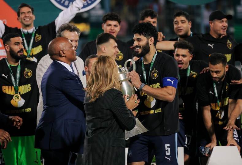 بيراميدز
