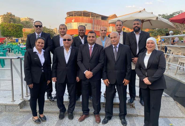 قائمة أحمد الأحمر 