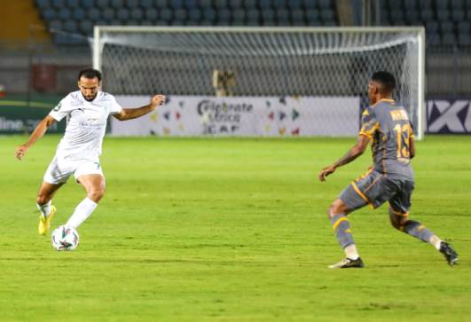 المصري وكايزر تشيفز