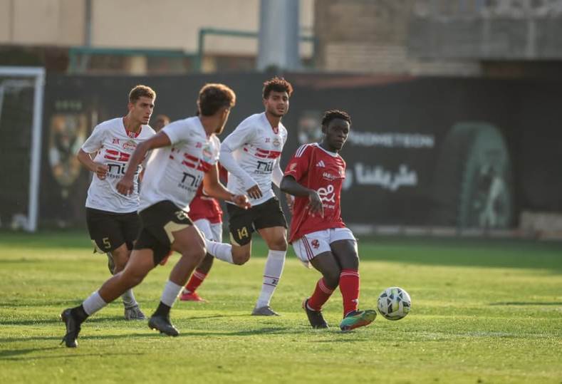 حقق فريق الشباب لكرة القدم بالنادي الأهلي (مواليد 2005) فوزًا كبيرًا على ضيفه الزمالك بثلاثة أهداف دون رد، في اللقاء الذي جمعهما اليوم الأحد على ملعب الأهلي