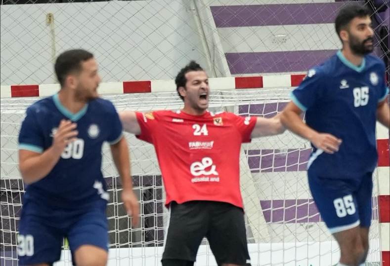 يد الأهلي