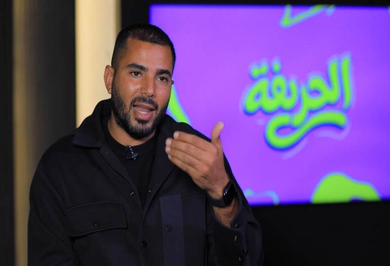 عادل حسين