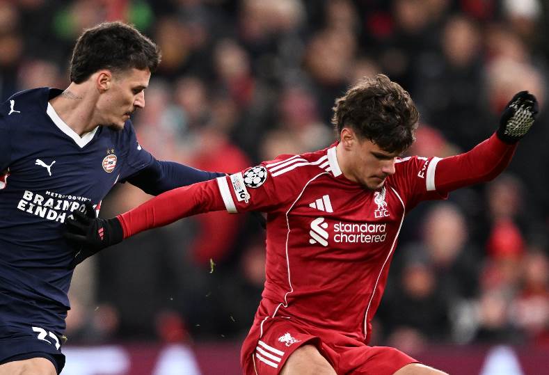 ليفربول ضد آيندهوفن