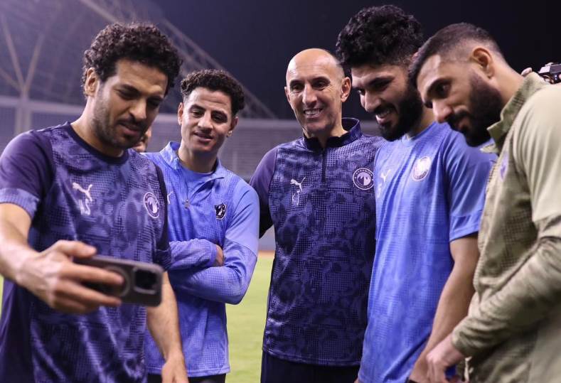 بيراميدز