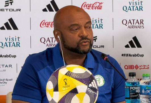 حمادي جامباي مدرب جزر القمر