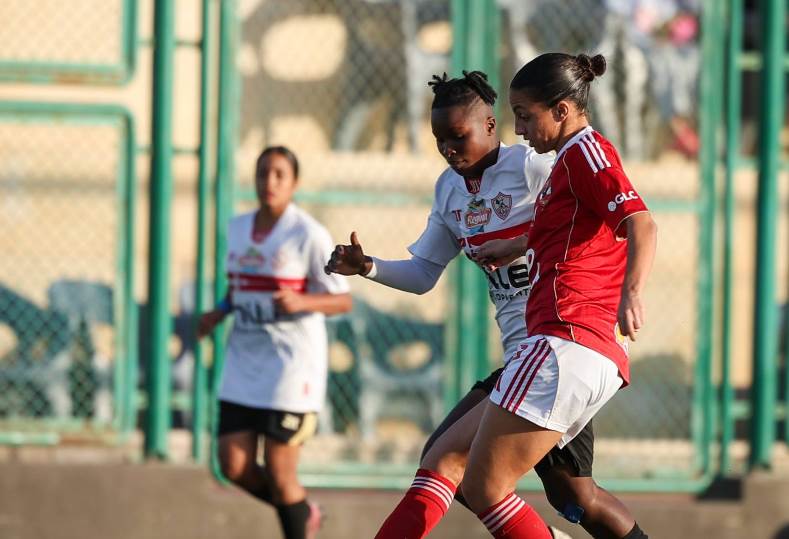 الأهلي والزمالك في دوري الكرة النسائية
