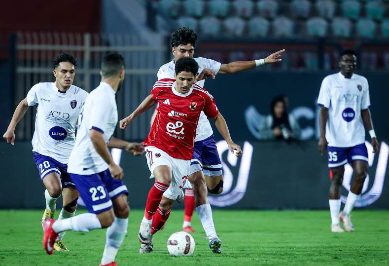 الأهلي والمصرية للاتصالات