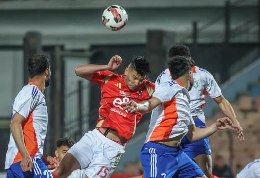 الأهلي أمام طلائع الجيش 