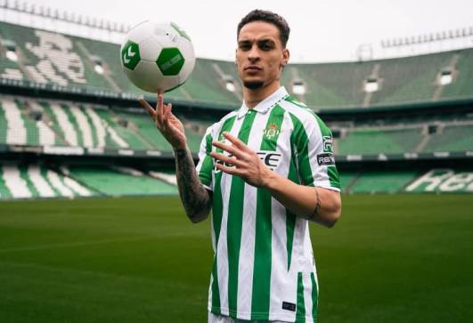 أنتوني - لاعب ريال بيتيس