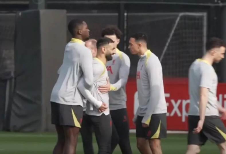 محمد صلاح وأرنولد