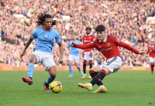 مانشستر يونايتد ضد مانشستر سيتي