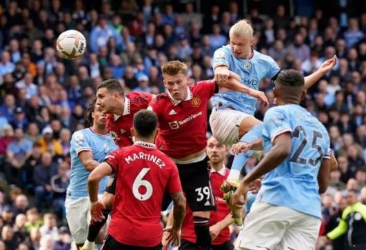 مانشستر سيتي ضد مانشستر يونايتد