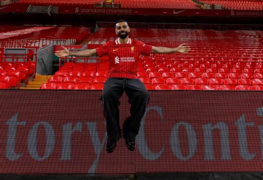 محمد صلاح لاعب ليفربول
