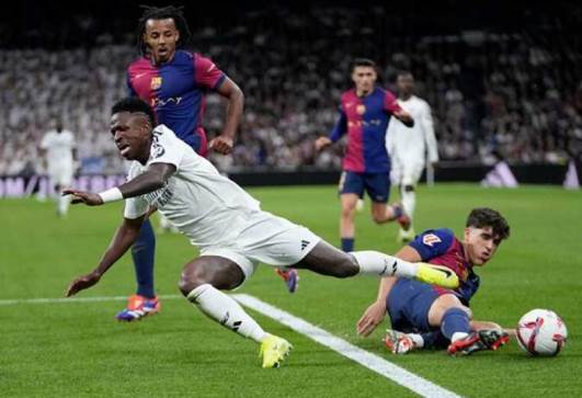 الريال وبرشلونة