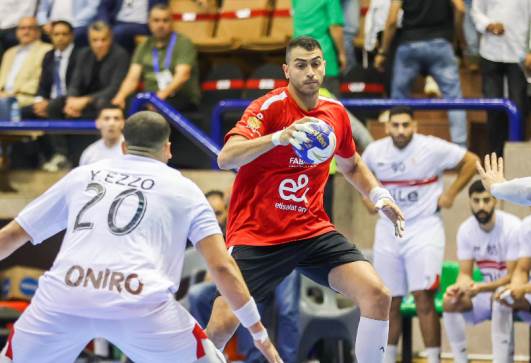 يد الأهلي والزمالك