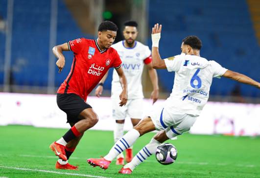 من مباراة الرائد ضد الهلال