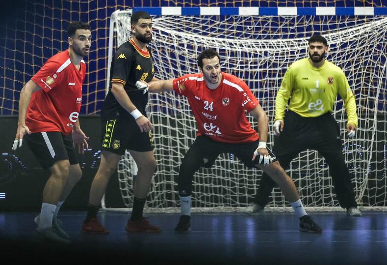 حانب من مواجهة الأهلي والترجي في نهائي كأس السوبر الأفريقي لكرة اليد