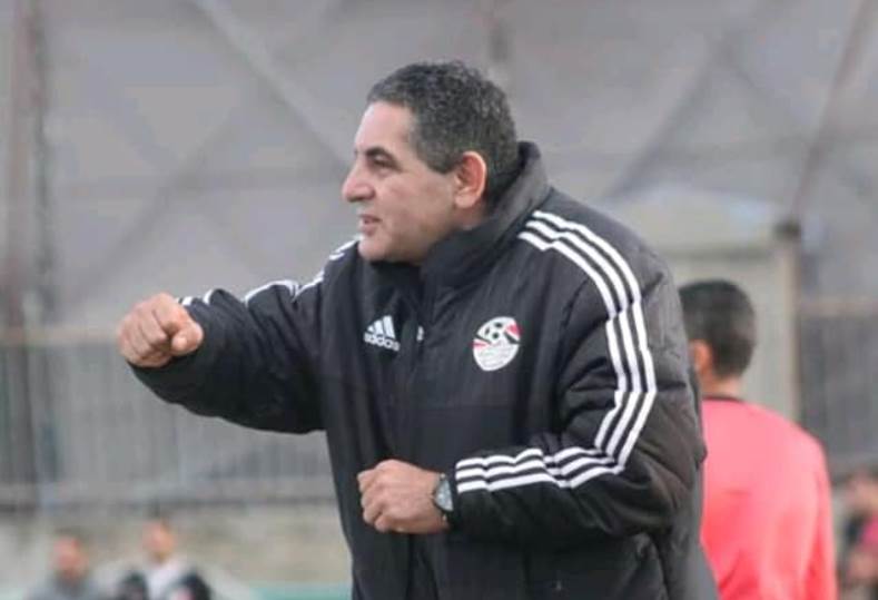  عبد الفتاح عباس