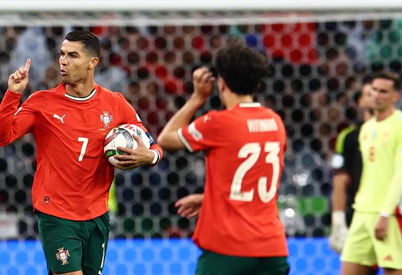 البرتغال
