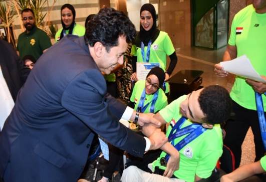 وزير الرياضة يحتفل بمنتخب البوتشيا