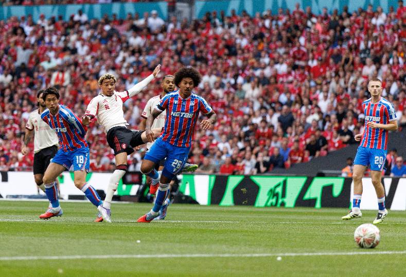 ليفربول وكريستال بالاس
