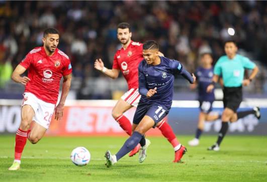 الأهلي وأوكلاند سيتي