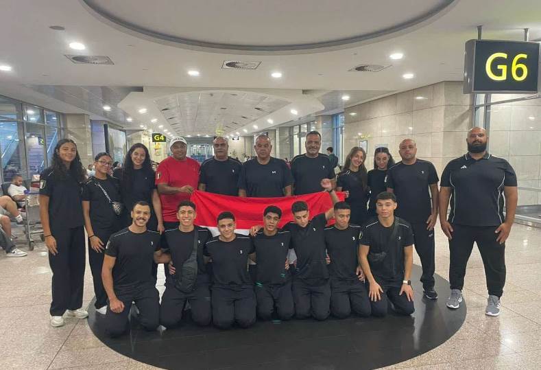 منتخب السباحة الزعانف