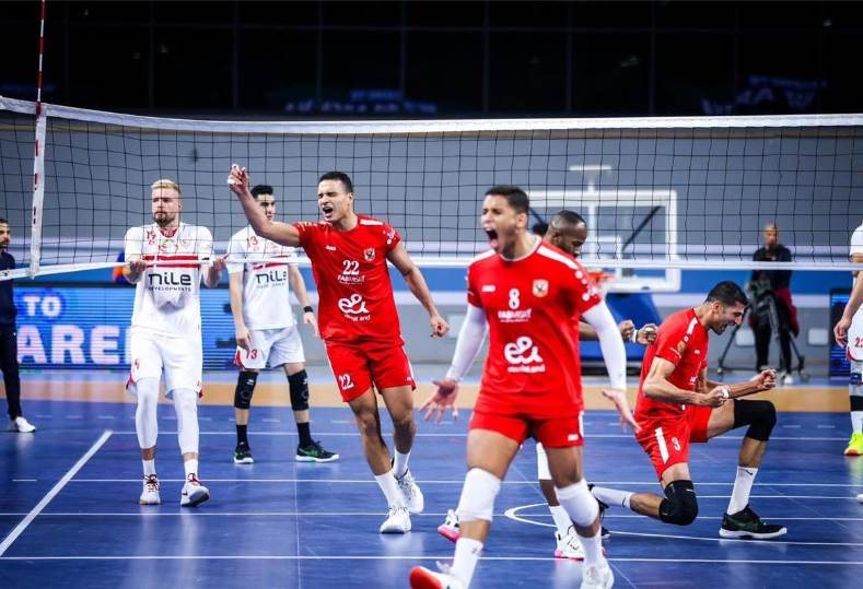طائرة الأهلي والزمالك