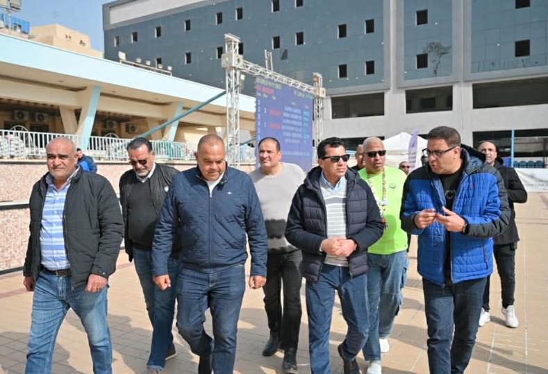 بطولة القاهرة للسباحة بالزعانف