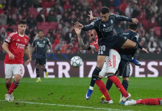 ريال مدريد ضد بنفيكا