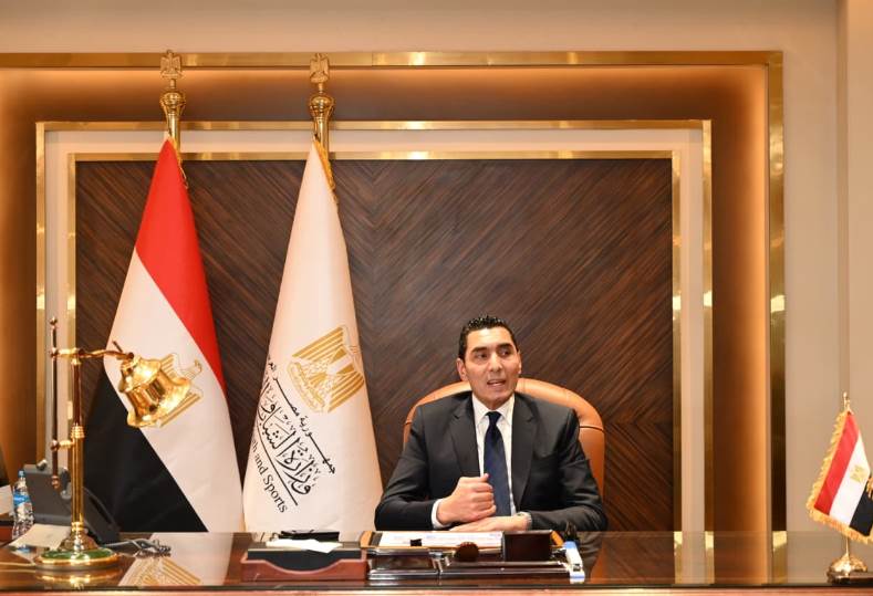 جوهر نبيل وزير الشباب و الرياضة