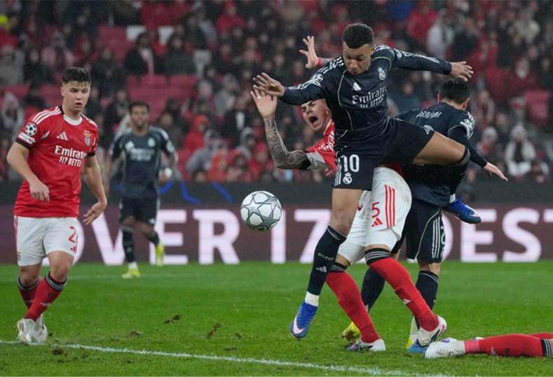 ريال مدريد ضد بنفيكا