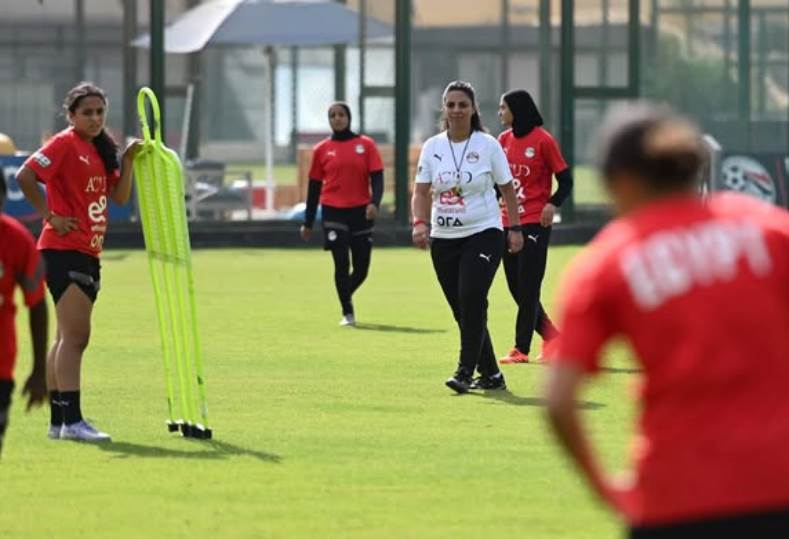 أميرة يوسف المدير الفني لمنتخب مصر