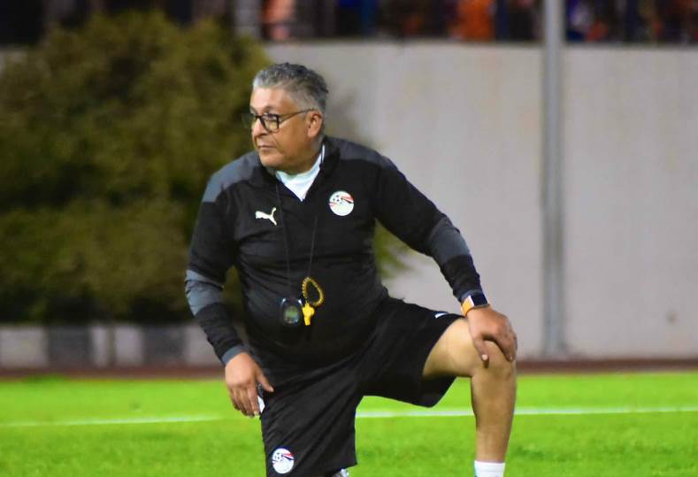 محمد كمال المدير الفني لمنتخب مصر الأول للكرة النسائية