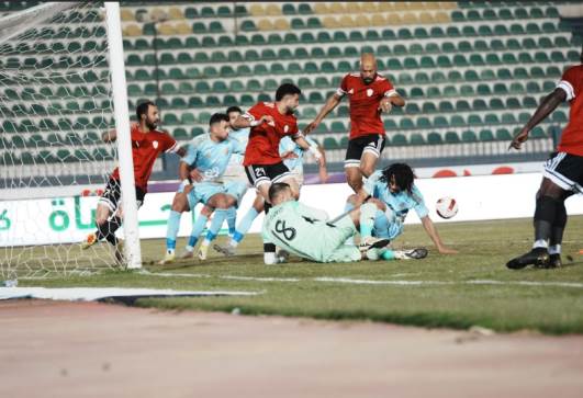 الأهلي وطلائع الجيش 