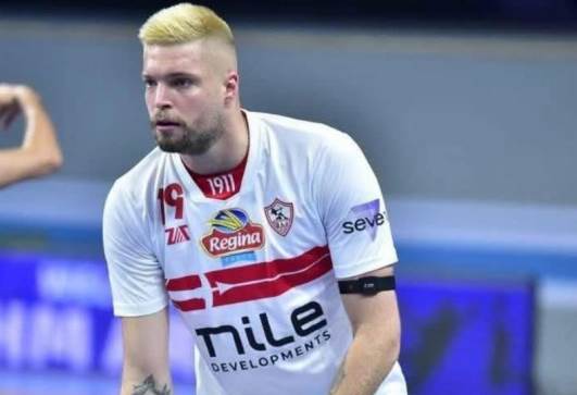 محترف طائرة الزمالك